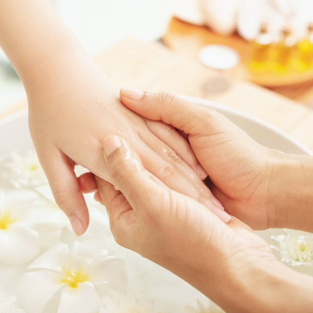 Hand Massage services in Kuwait - Dashe Beauty