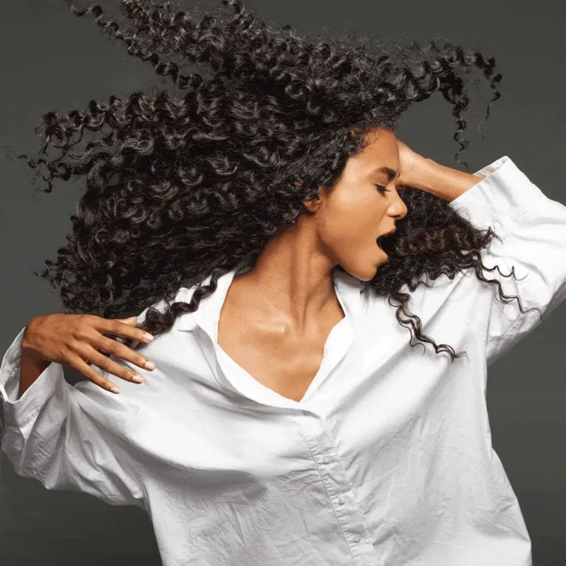 Curl Wow Shook Mix + Fix Bundling Curly Hair Spray - Image 5