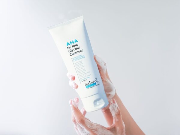 DM.Cell AHA Exfola Glycolic Cleanser