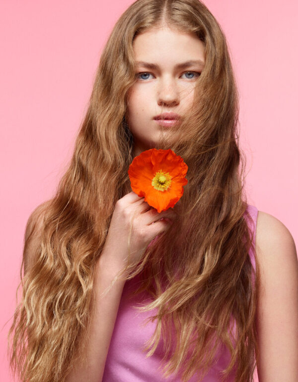 Hair by Sam McKnight Cool Girl Texture Mist Mini - DASHE Beauty Kuwait